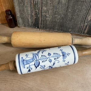 Rolling pin, dough roller, onion pattern porcelain, vintage