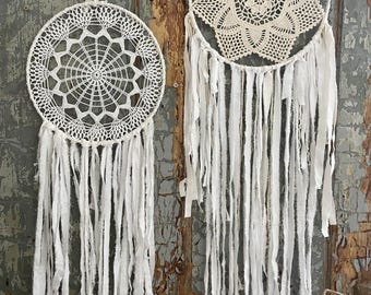 Atrapasueños, campanilla de viento, decoración de pared, atrapasueños bohemio blanco – tapiz de macramé con encaje, atrapasueños vintage grande para dormitorio y boda.