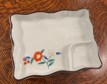 Vintage japanska porslinstallrikar i sushi-stil: Blommigt uppdelade såsskålar (set om 4)