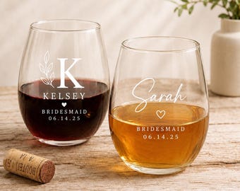 Personalized Bridesmaid Wine Glasses 15oz | Custom Engraved Wedding Glass | Maid of Honor Gift | Bridal Party Gift | Bridesmaid Gift