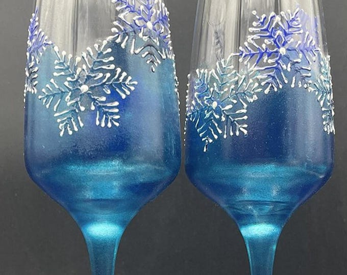 Hand Painted White Snowflake wedding set: champagne flutes