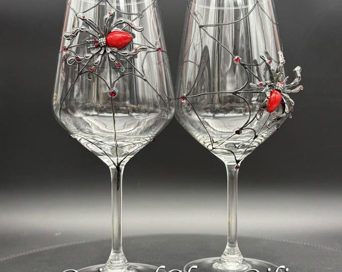 Red spider Halloween wine glasses