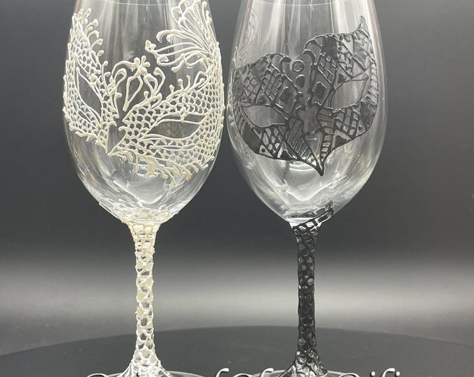 Toasting wine glasses Set of 2 Lace domino Masquerade mask in Black and White