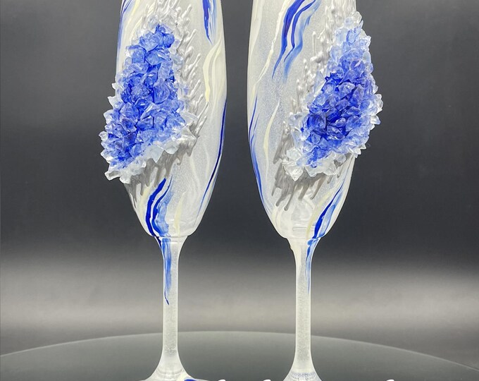 Blue marble geode champagne flutes