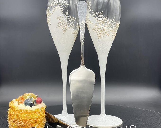 Hand Painted White Snowflake wedding set: champagne flutes & cake server set