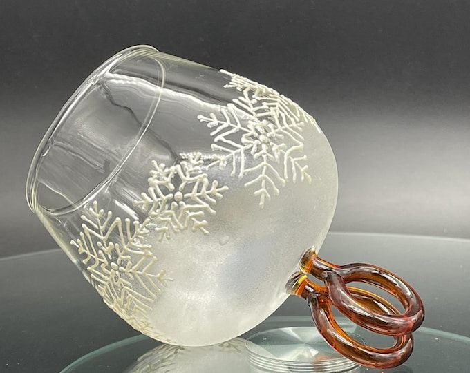 Hand painted BIG white snowflake ring wine glass