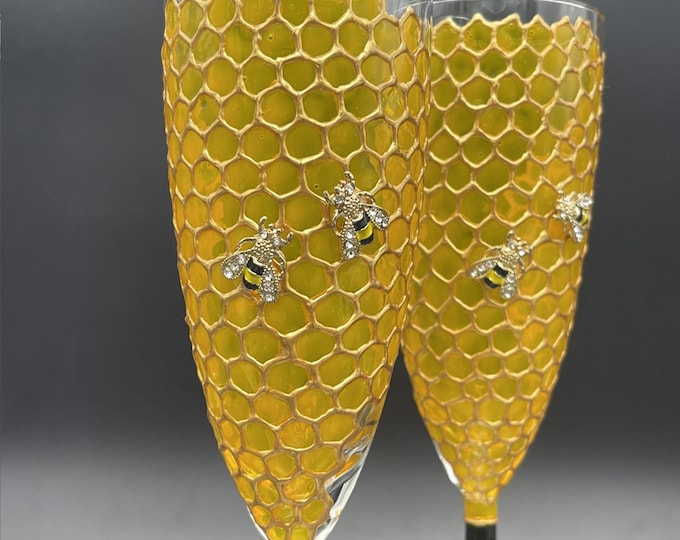 Hand-Painted Honeycomb Bee Lover Wine Glasses (Set of 2)