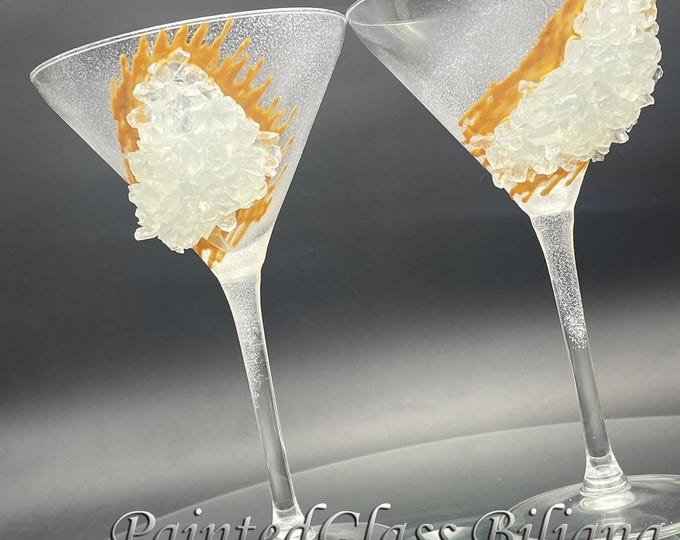 White geode Martini glasses