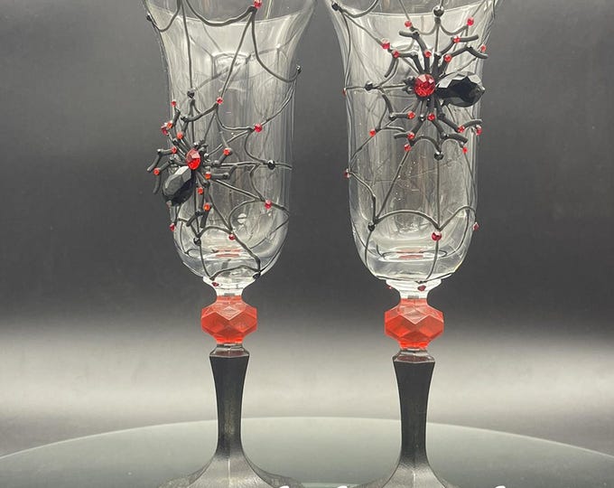 Red spider Halloween white wine/ champagne glasses