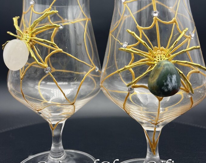 Quartz spider Halloween wine glasses