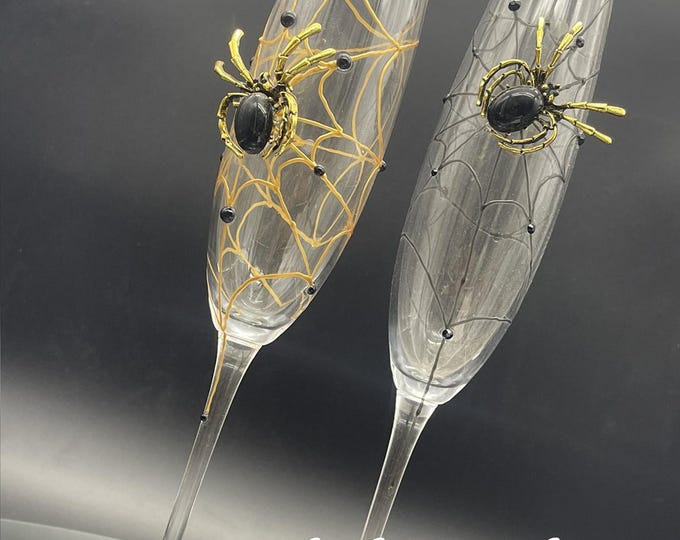 Black gold spider Halloween champagne flutes