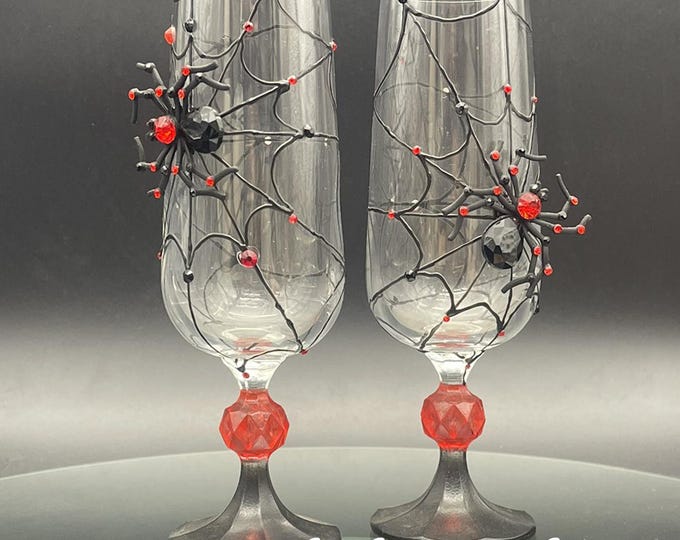 Red spider Halloween wine glasses