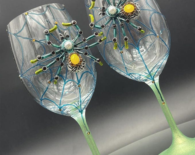 Turquoise spider Halloween wine glasses