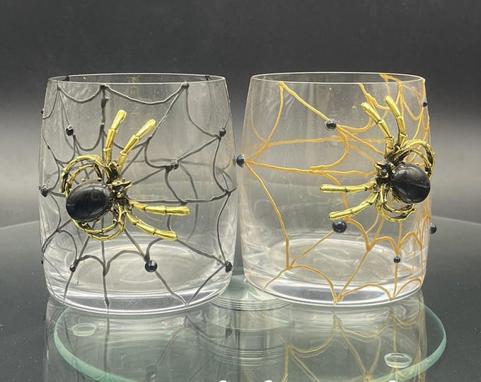 Black gold spider Halloween whiskey glasses