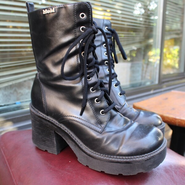 90s Black Leather 'Xtreme' Chunky Lace Up Boots by MUDD size 8