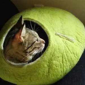 Maison De Chat Lit Grotte Fait Main A Partir De Laine Etsy Maison De Chat Lit Grotte Fait Main A Partir De Laine Etsy