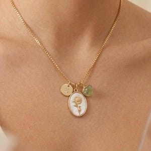 Collar con flor de nacimiento, collares de nácar, joyería con piedra de nacimiento, regalo para mamá.