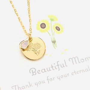 Birth Flower Gold Disc Necklace for Women Personalized Jewelry Gift Floral Custom Engraved Necklace Nature Birthday Gifts Handmade Gift