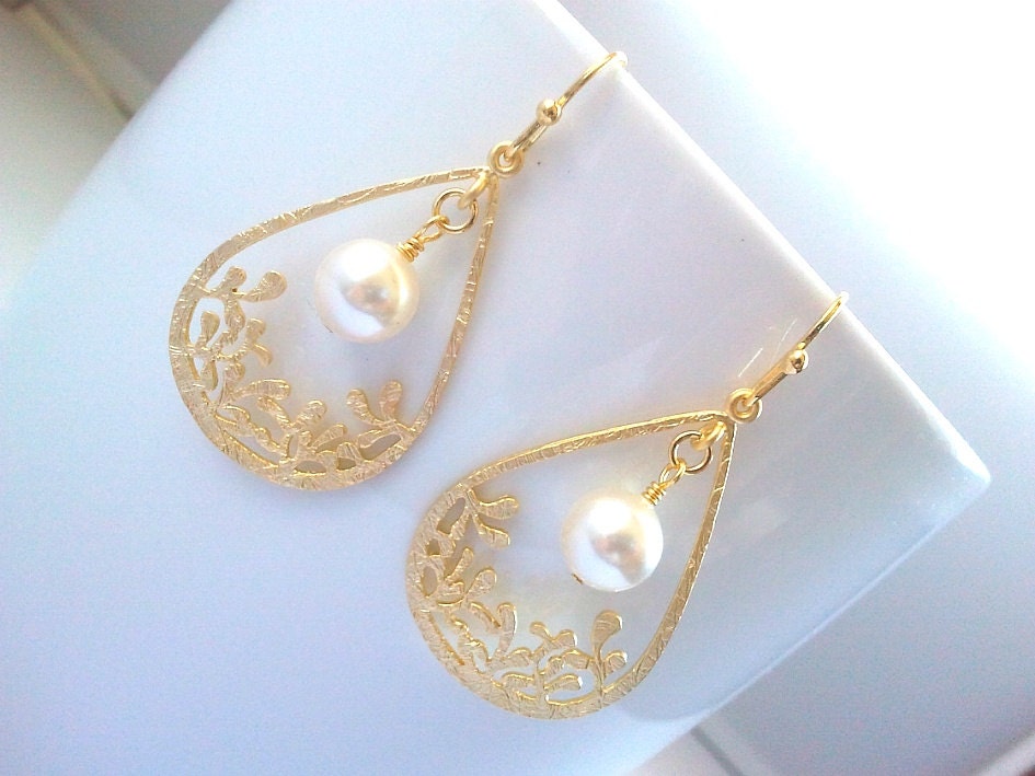 Flower Garden Pearl Wedding Earrings Dangle Earrings Etsy