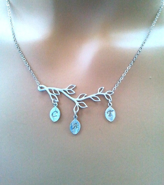 mothers day family tree necklace