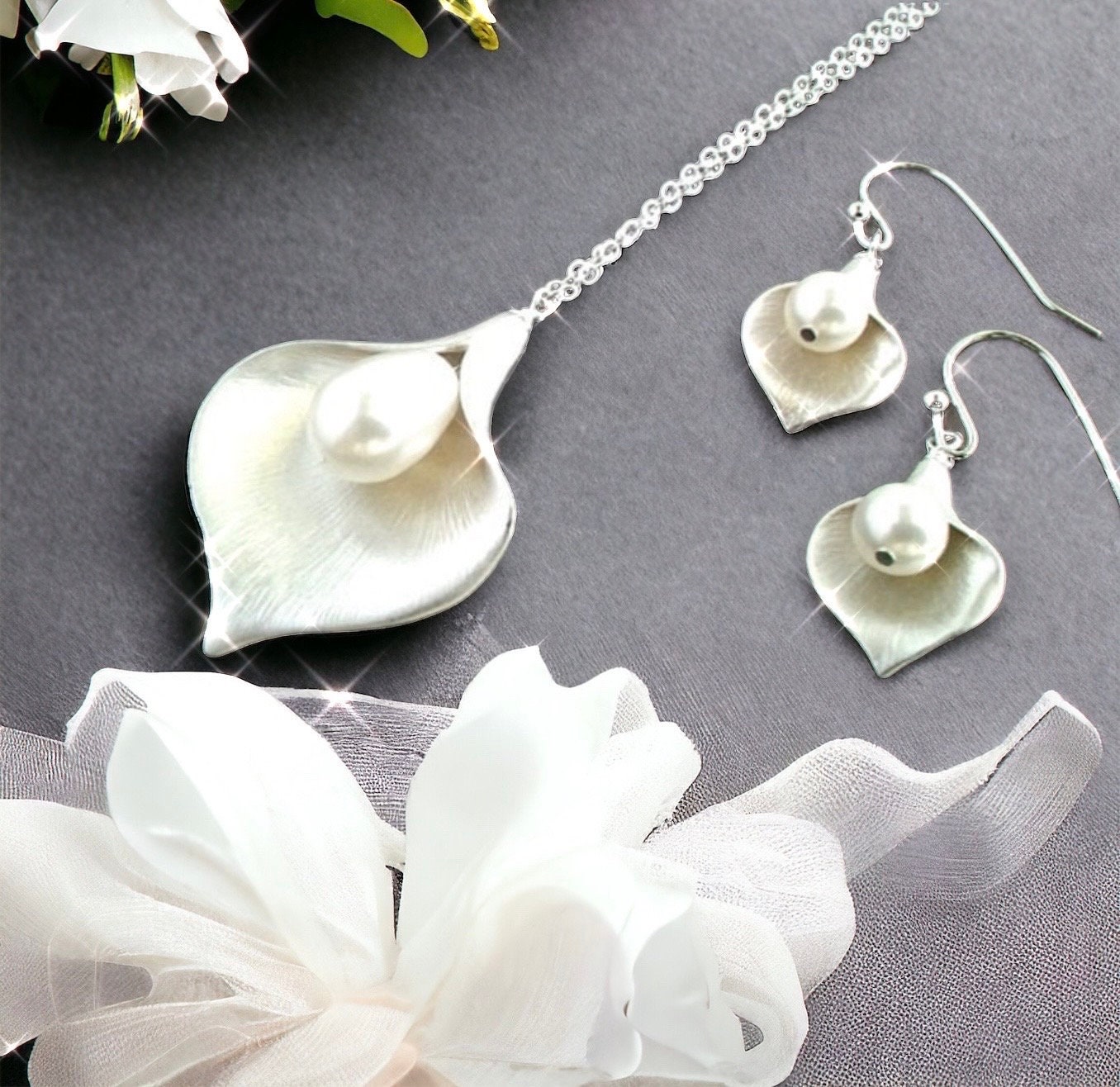 Calla Lily Pearl Jewelry Set