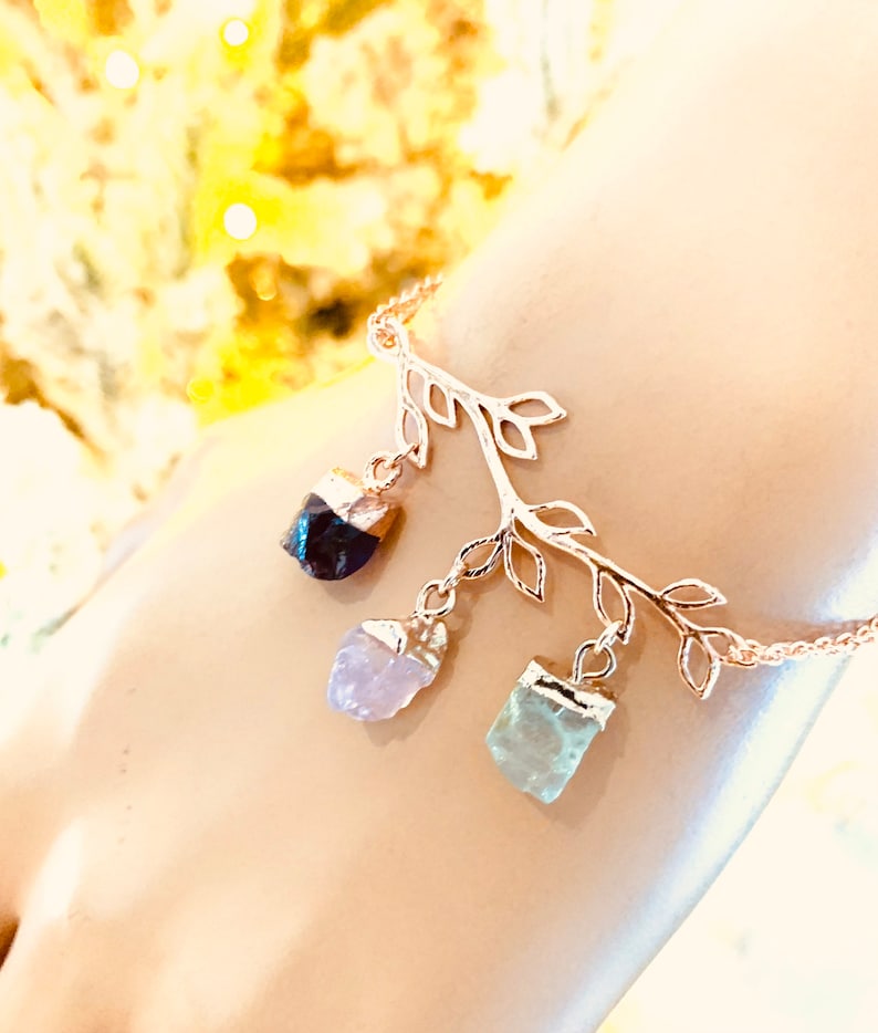 Raw Birthstone Bracelet for mom Personalized Gift for Her Family Kids Initial Bracelet for women Custom Birthstone Bracelet for Grandma Gift image 1