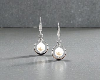 Weiße Perle Ohrringe Sterling Silber Infinity Ohrring: Braut Hochzeitsschmuck
