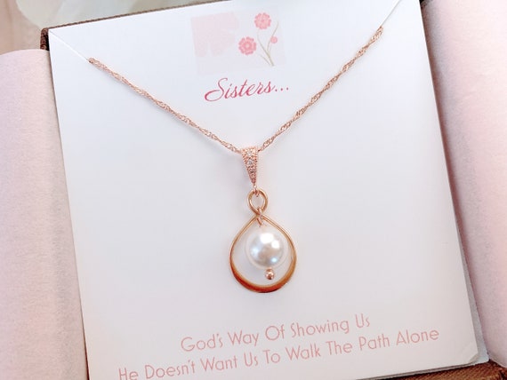 Sister pearl necklace deals