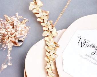 Wild Orchid Flower Necklace Gold Personalized gifts for Mom Jewlery