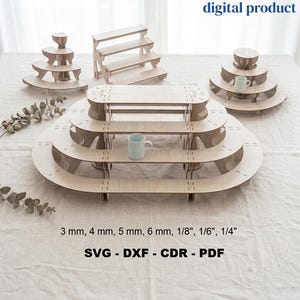 Può includere: Una collezione di espositori a più livelli in legno chiaro di varie forme, inclusi design semicircolari e rettangolari. L'immagine include il testo digital product, 3 mm, 4 mm, 5 mm, 6 mm, 1/8", 1/6", 1/4", SVG, DXF, CDR e PDF.