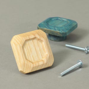 Tirador de madera para armarios / Tirador de fresno para cajones y muebles / Tirador octogonal tallado para cocina y armario / Mejora moderna para el hogar / Pomo de puerta de fresno macizo