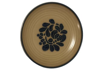 Vintage Pfaltzgraff Folk Art Round Plate Replacement Dinnerware 6.5&quot;