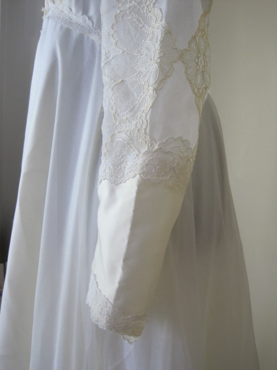 Victorian Wedding Gown Fitted A Line Empire Dress… - image 3