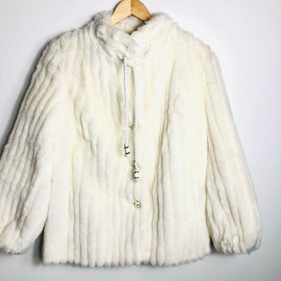 VINTAGE Faux Mink Fur Womens Winter Wedding White… - image 1