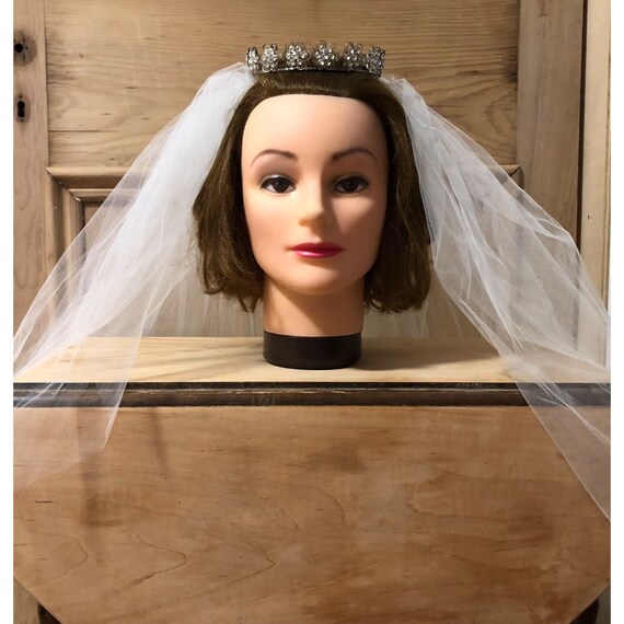 Vintage Womens Wedding Bridal Veil 2 Tiers Lace White - Etsy display picture 3