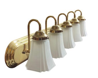 Aplique de tocador estilo art déco de 5 luces con pantallas esmeriladas