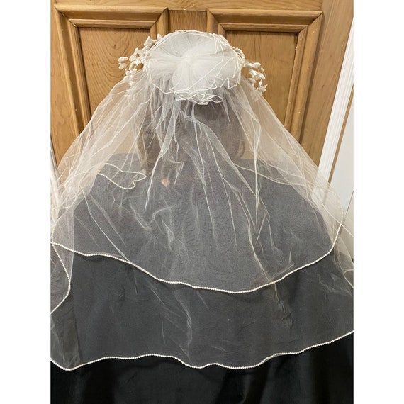 Vintage 2 Tier Viel Bridal Wedding Lace Tulle Tiered Pearls  display picture 3