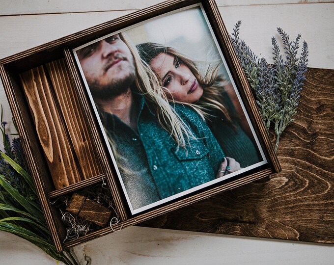 8x10x3 - Wood print box with photo stand and space for usb + 8x10 prints - (spanish moss included)