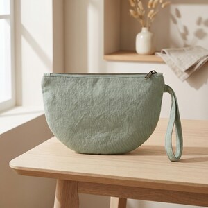 Half Moon Clutch Sewing Pattern PDF - Curved Zip Pouch Wristlet Purse, Beginner Bag, Print at Home A4 + US Letter + A3