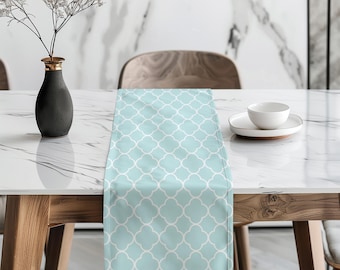 Aqua Quatrefoil tafelloper, mintgroene geometrische eettafeldecoratie, modern Marokkaans keukentafellinnen