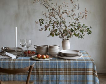 Tischdecke mit blau-braunem Karomuster, Tischdecke mit Tartan-Karo, rustikale Esszimmerdekoration im Landhausstil, Küchentischwäsche im Cottagecore-Stil