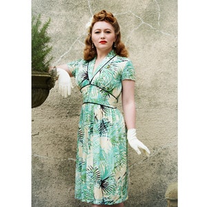 Dina, 40s Dress Style, Palm Tree Print, Vintage inspired shawl collar. image 2