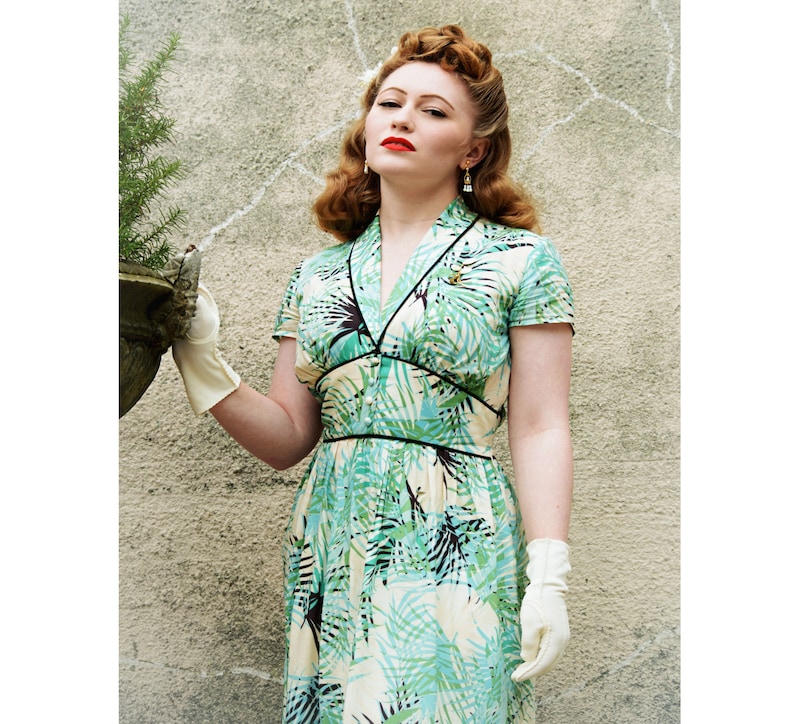 Dina, 40s Dress Style, Palm Tree Print, Vintage inspired shawl collar. image 4