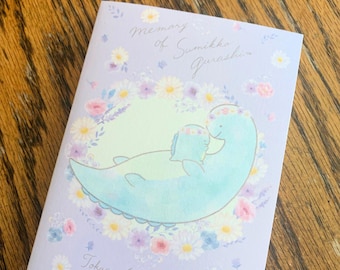 Bloc-notes complet San-x de taille moyenne : San-x Sumikko Gurashi 2021- LIZARD MOMMY Costume de couronne de fleurs irisées rebondissant
