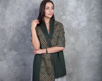 Latvian green and sand yellow shoulder scarf, Handmade folk pattern cloak from Latvia Lielvarde belt design, wool festival gift from Latvia