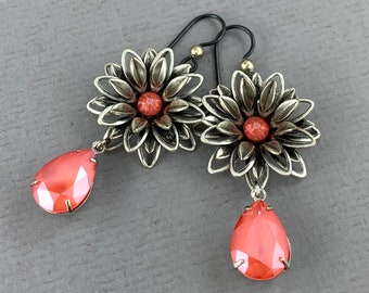 Light Coral Aster Flowers - vintage style antique silver plated flower and Swarovski crystal earrings