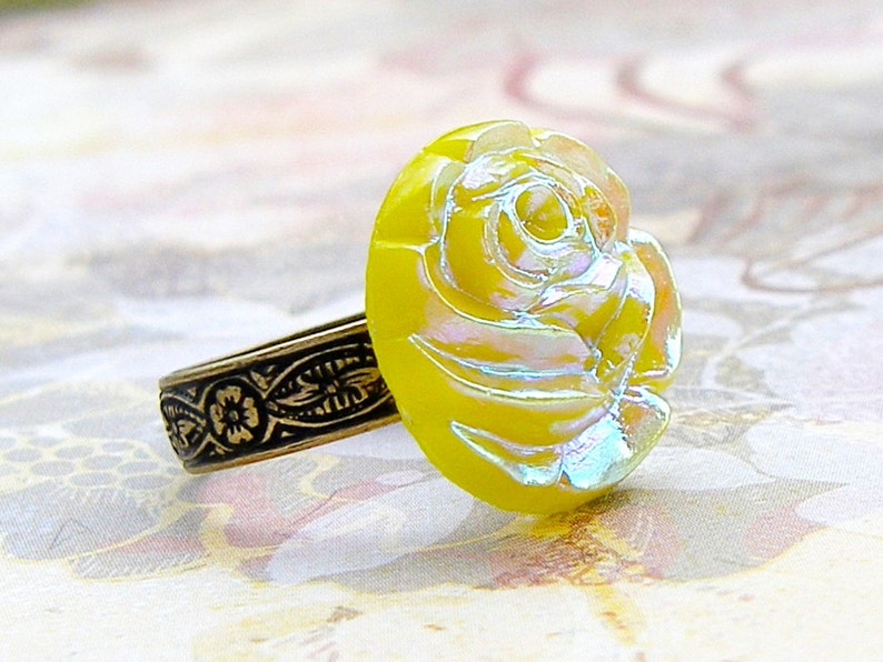 Yellow Tea Rose adjustable Vintage glass button ring image 4