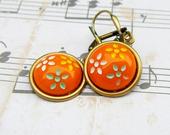 Daisy Trio - vintage Czech glass button dangle earrings, up-cycled jewelry, repurposed jewelry