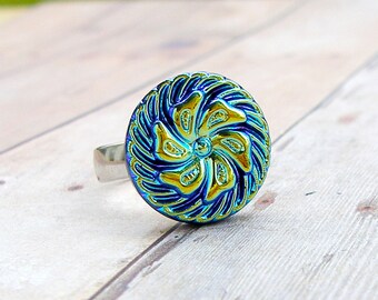 Blue Pinwheel - adjustable Czech glass button ring