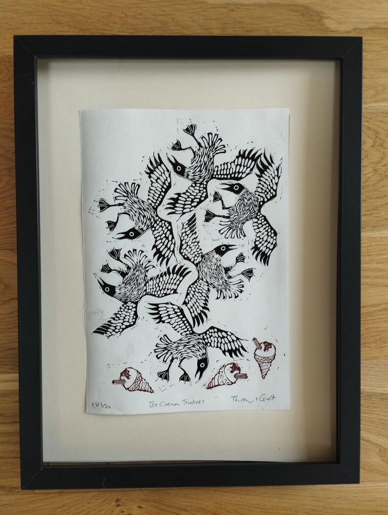 Ice Cream Thieves | hand made A4 linocut print showing seagulls stealing ice creams imagen 6